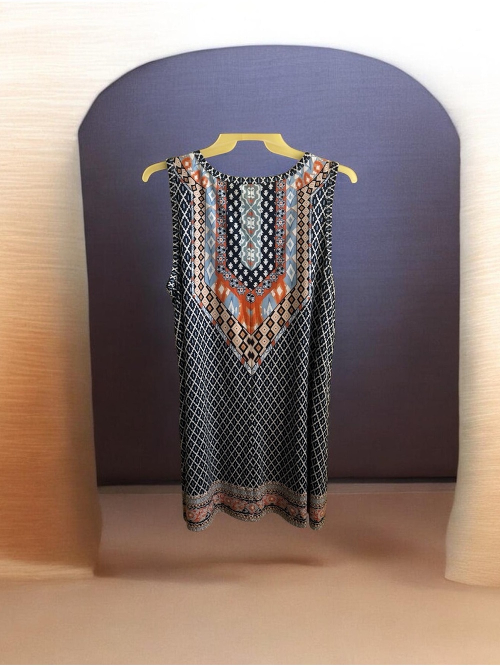 Boho Chic Sleeveless Geo-Print Shift Dress With Pockets - Picture 2 of 5